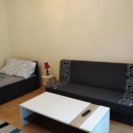 Pokoj W Prywatnym Mieszkaniu 25M Centrum Wroclawia Bagian luar foto