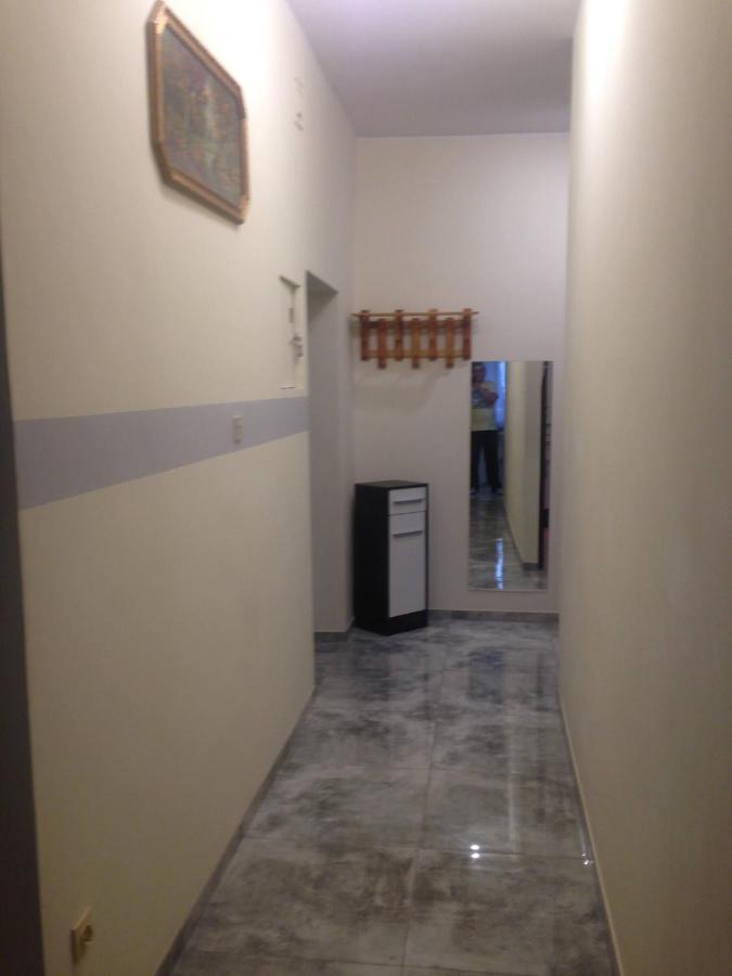 Pokoj W Prywatnym Mieszkaniu 25M Centrum Wroclawia Bagian luar foto