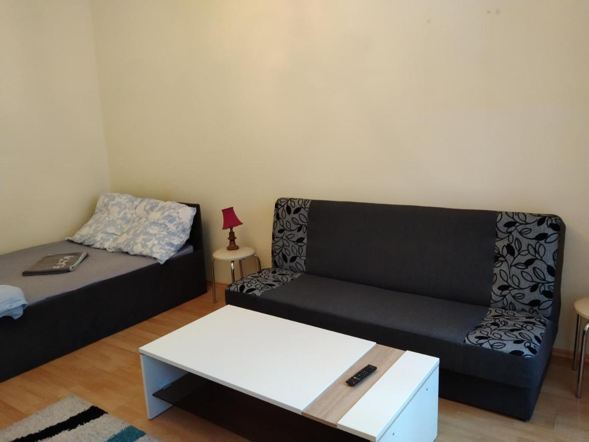 Pokoj W Prywatnym Mieszkaniu 25M Centrum Wroclawia Bagian luar foto