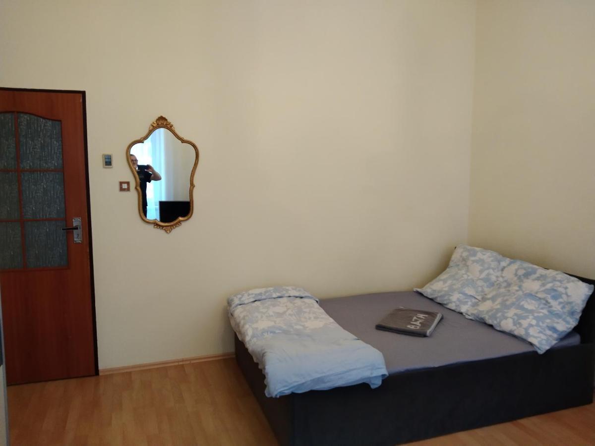 Pokoj W Prywatnym Mieszkaniu 25M Centrum Wroclawia Bagian luar foto